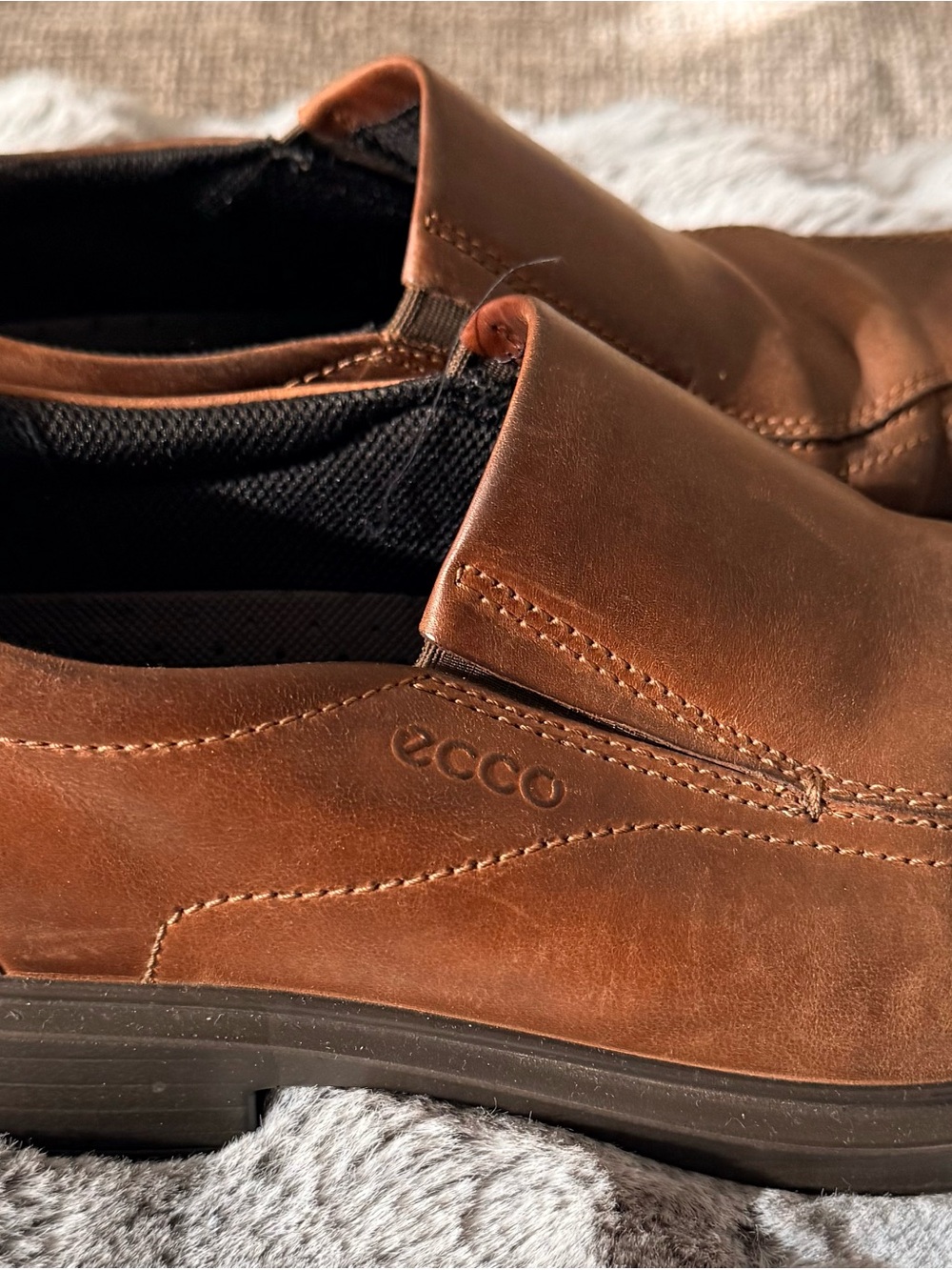 Ecco Men's Slip-On Loafers in Chestnut Brown